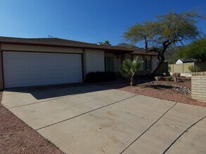 Building Photo - 3-Bedroom in Ahwatukee