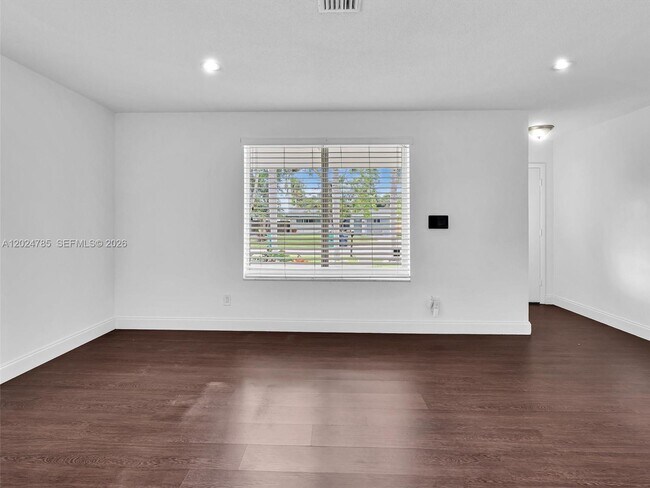 Building Photo - Southwest 42nd Terrace, Fort Lauderdale, FL 33314 - 3 BR 2 BA house
