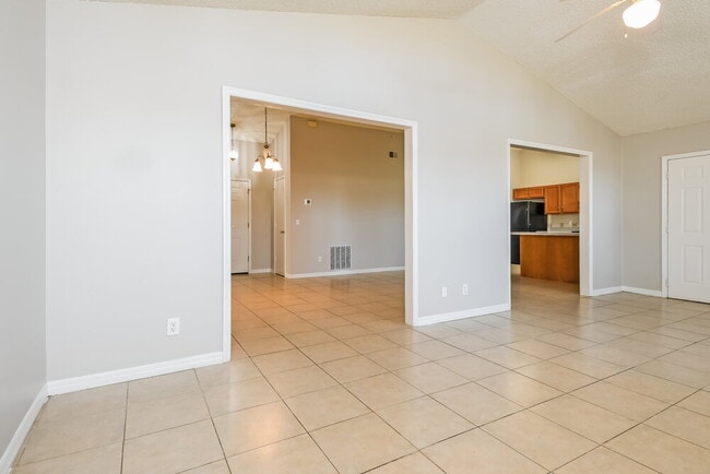 Building Photo - 5166 Clarion Hammock Dr