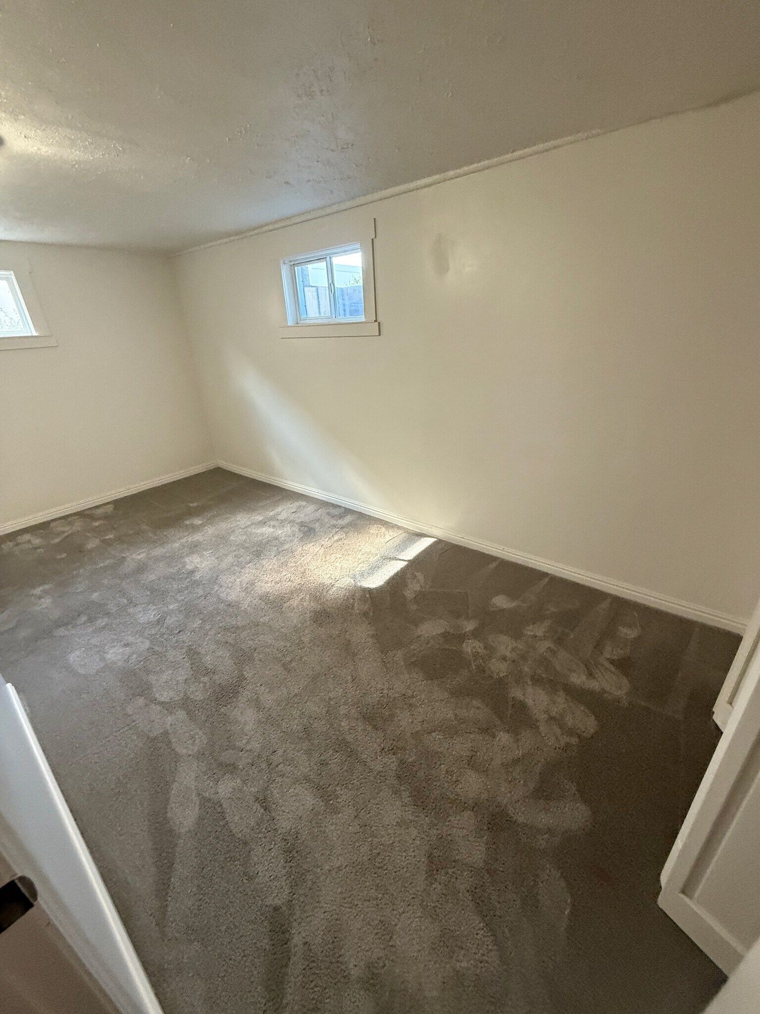 Building Photo - 1105 W 10550 S