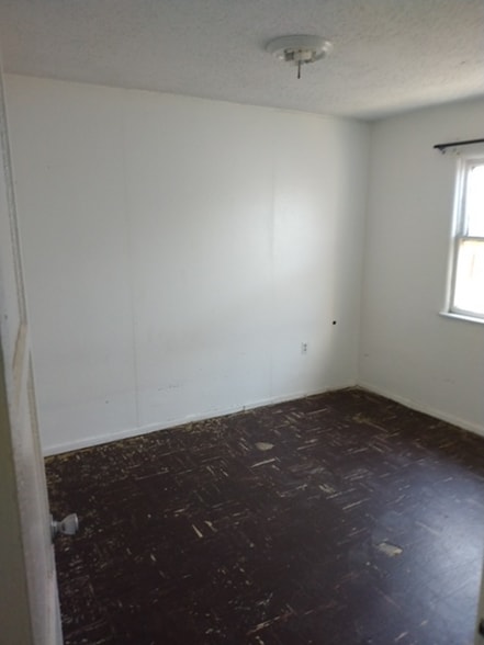 Building Photo - 1201 Nancy St