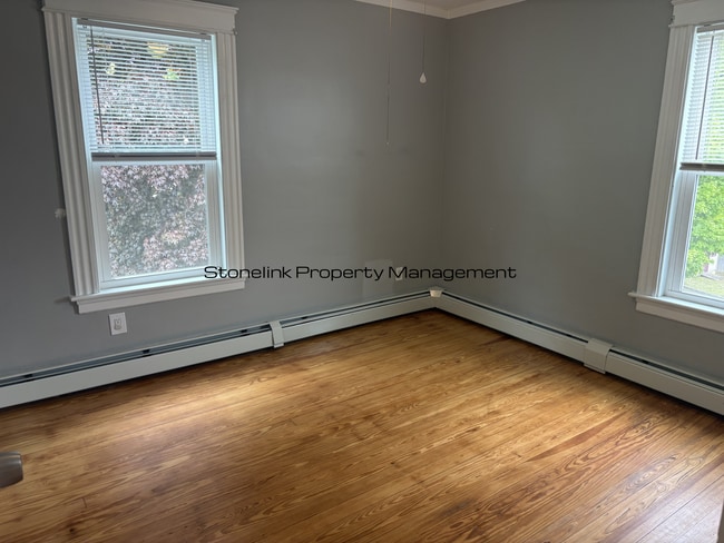 Building Photo - 161 Farm St