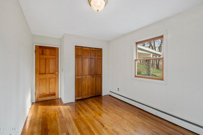 Building Photo - 167 Wood Dale Dr