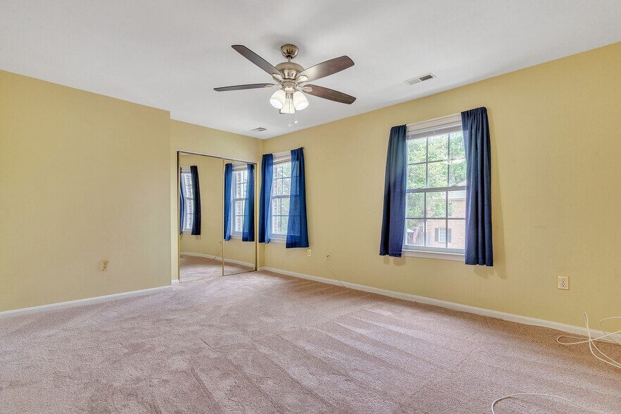 Building Photo - 15606 Traverser Ct