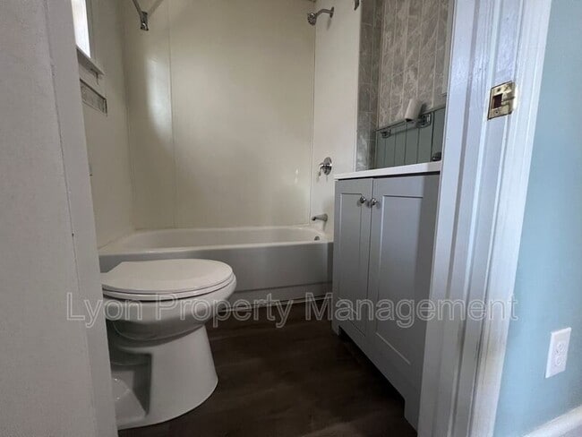 Building Photo - 200 Benefit St