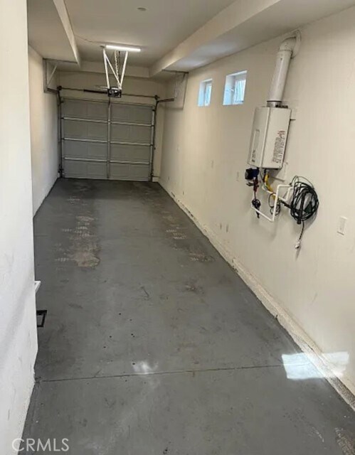 Building Photo - 427 Heliotrope Dr