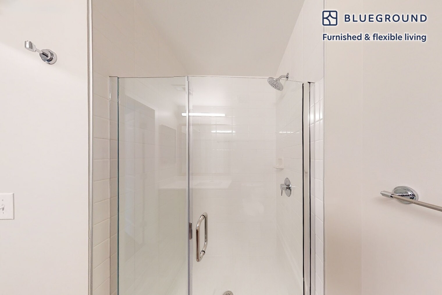 Building Photo - 555 S President St