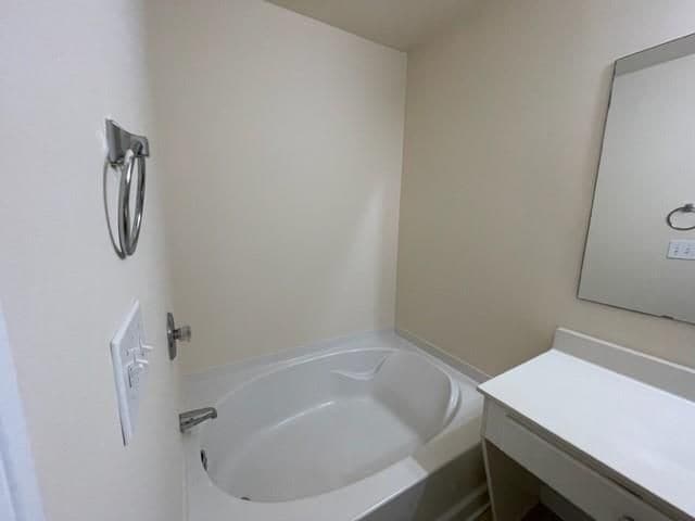 Building Photo - 708 Crestwell Cir