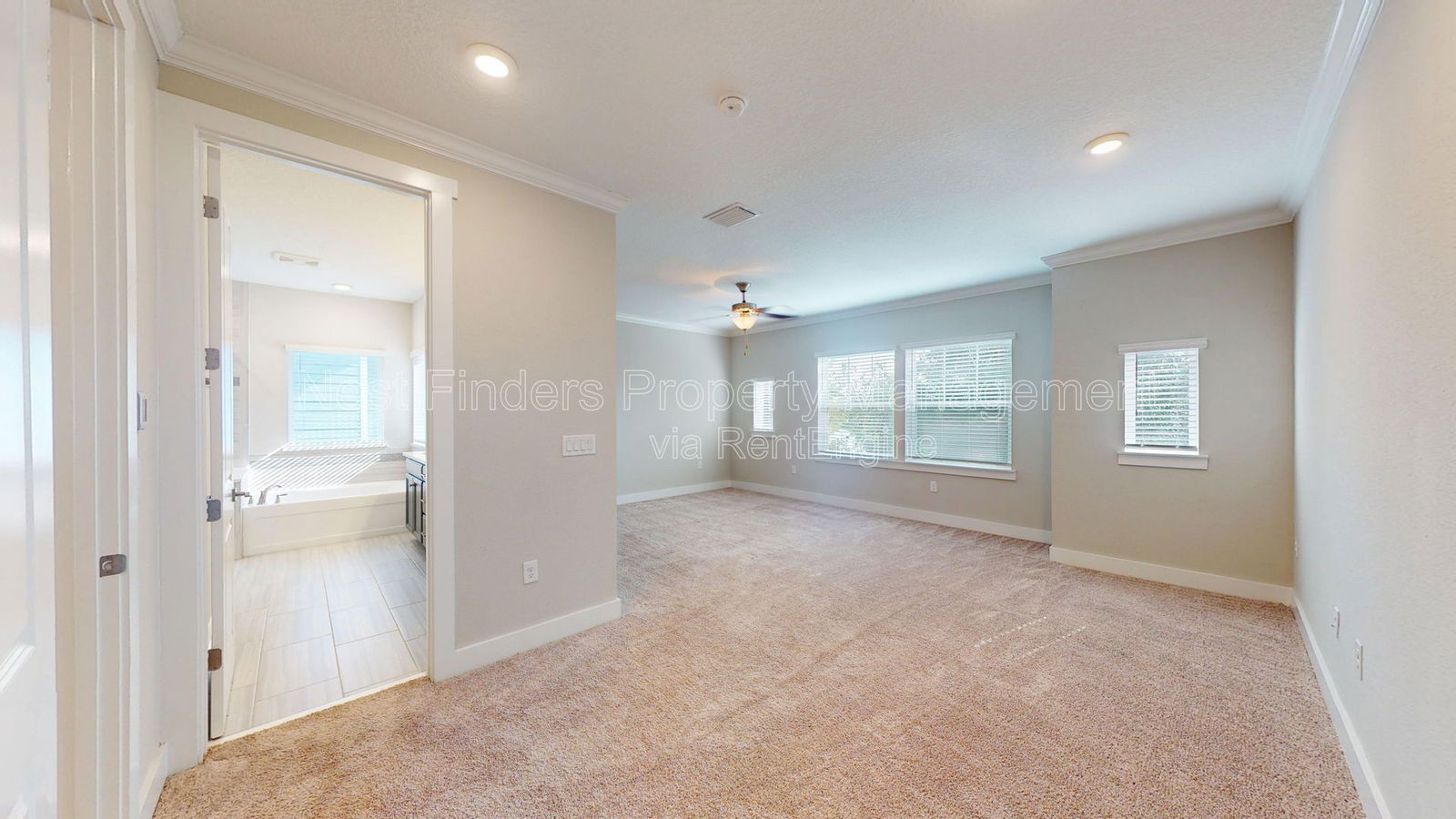 Building Photo - 7430 Beach Walk Place