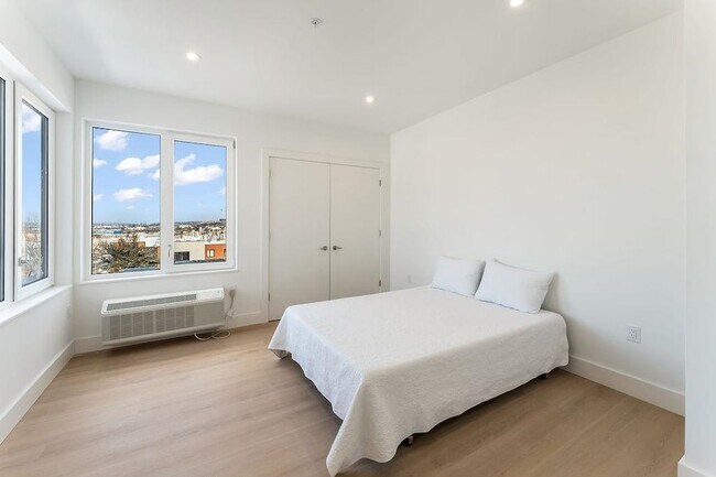 Building Photo - 3309 Liberty Ave