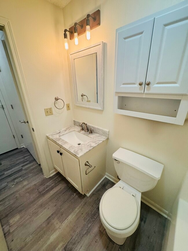 Building Photo - 365 Beaver Kreek Center