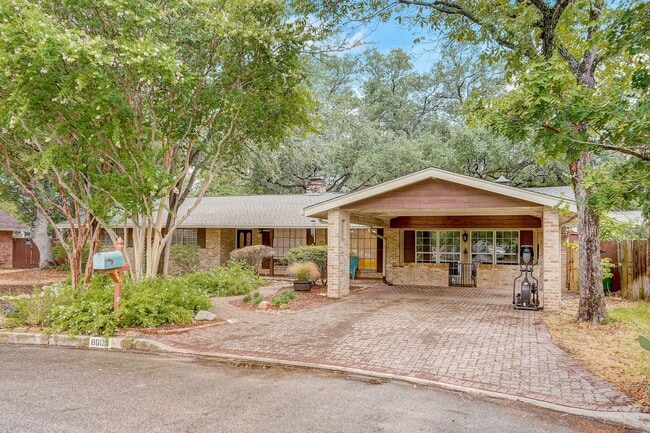 Building Photo - Welcome to this beautiful 3-bedroom, 2-bat...