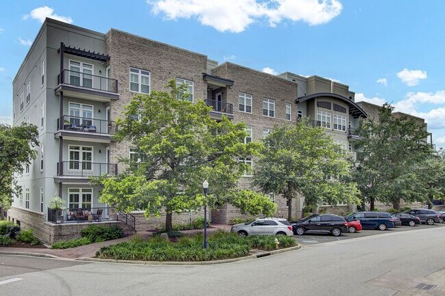 Building Photo - 125 Pier View St