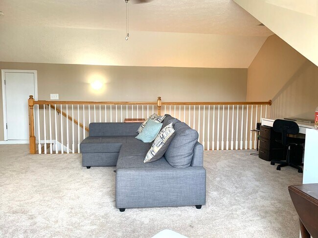 Building Photo - 3178 Cross Ridge Dr