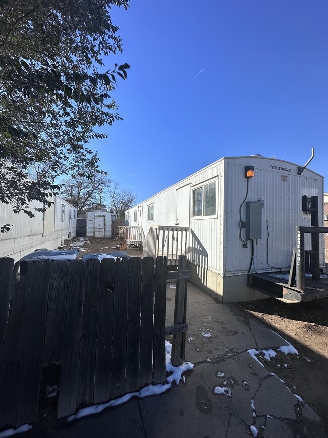 Primary Photo - 817 26th Ave