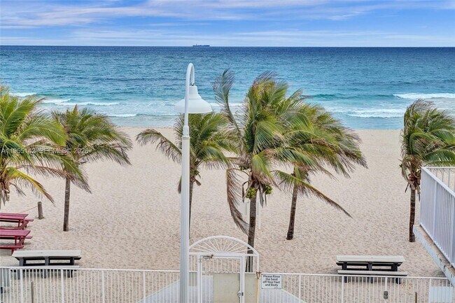 Building Photo - 111 Briny Ave