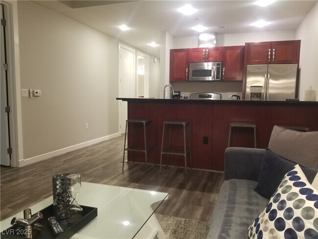 Building Photo - 4575 Dean Martin Dr