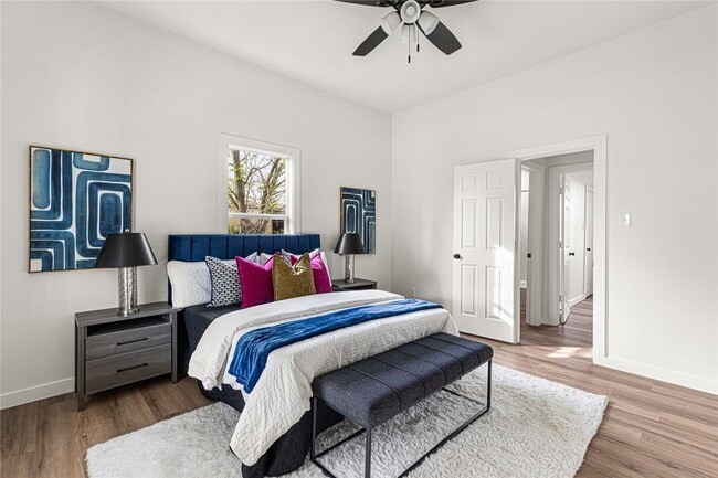 Building Photo - 710 S Pearl St