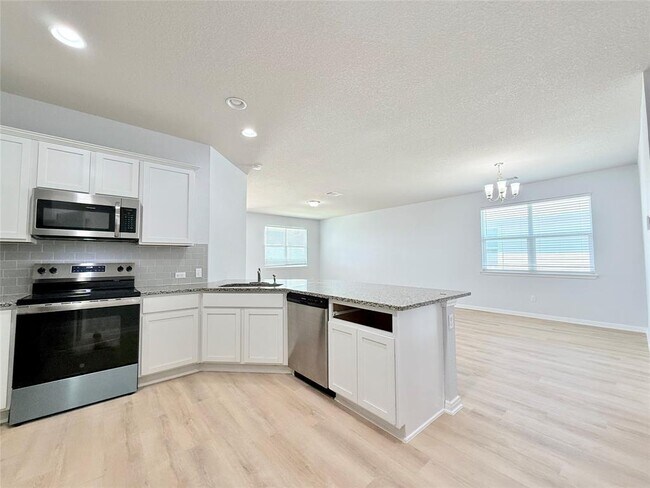 Building Photo - 306 Naset Dr