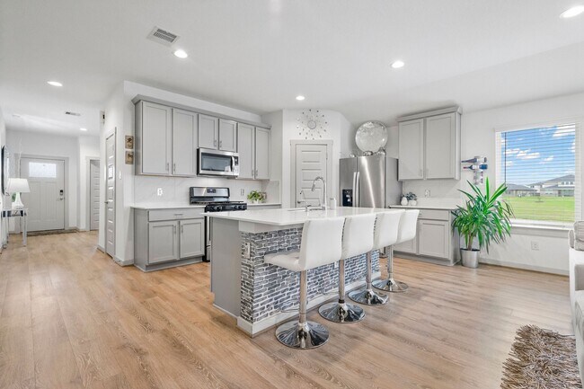 Building Photo - 29403 Ella Larchmont Ct