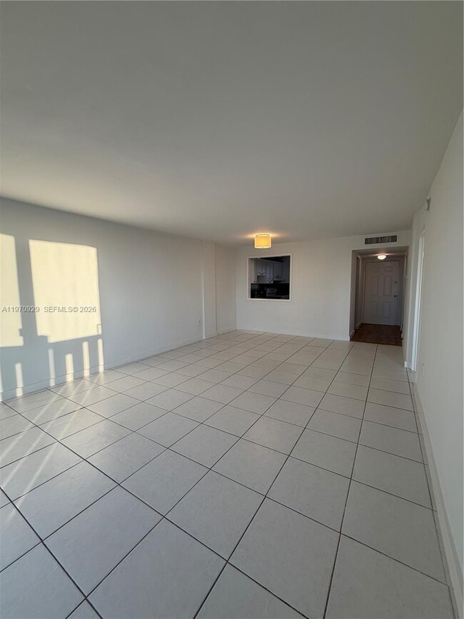 Building Photo - 7900 Tatum Waterway Dr