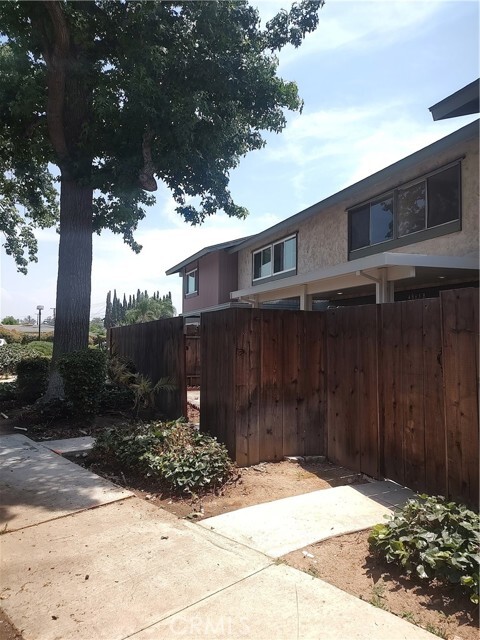 Building Photo - 4865 Jackson St