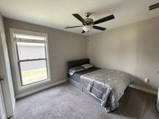 Building Photo - 3 bd, 2 ba NE Columbia house, brand new co...