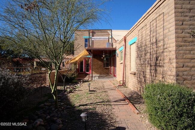 Building Photo - 10514 E Seven Generations Way
