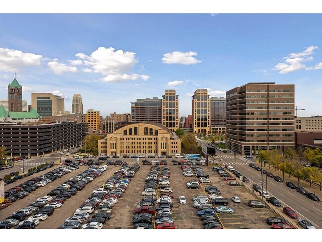 Building Photo - 521 S 7th St