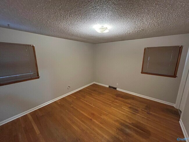 Building Photo - 4017 Summerhill Pl NW