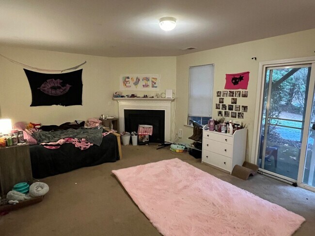 Building Photo - Lease-Takeover with Option for 12-month renewal!