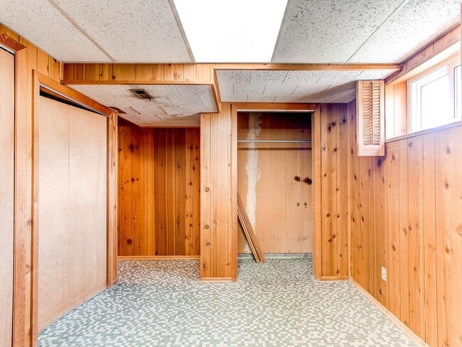 Building Photo - SW Denver single family home available in Harvey Park South.