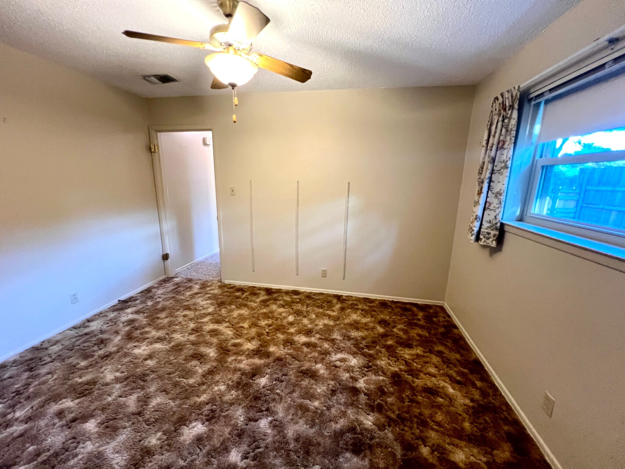 Building Photo - 5608 Lubbock Ave