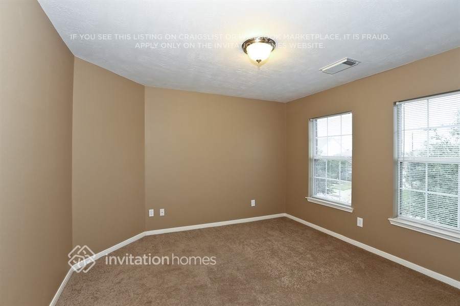 Building Photo - 17043 Sperry Landing Dr