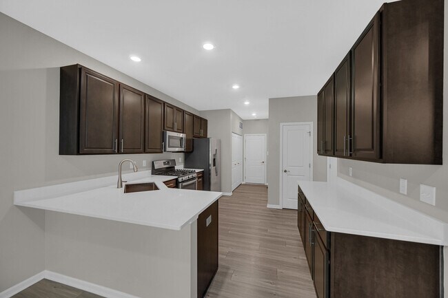 Building Photo - 1115 Goldfinch Ave