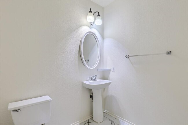 Building Photo - 5521 Victory Gallop Dr