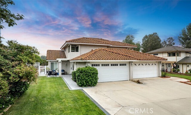 Building Photo - 3922 Ravenswood Dr