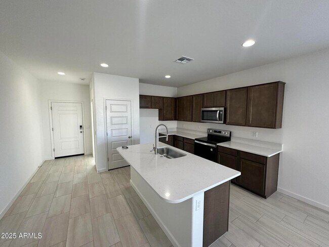 Building Photo - 1821 S 239th Dr