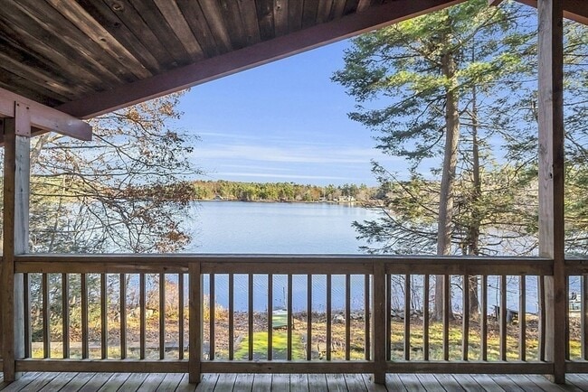 Building Photo - 23 Laurie Ln