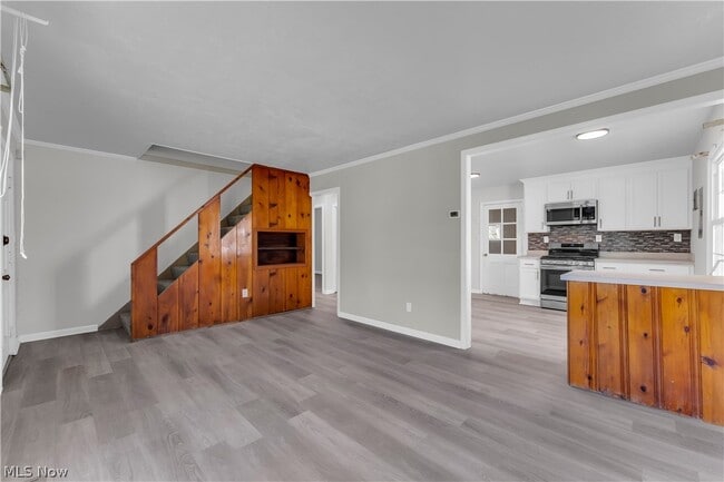 Building Photo - 20117 Butternut Ln