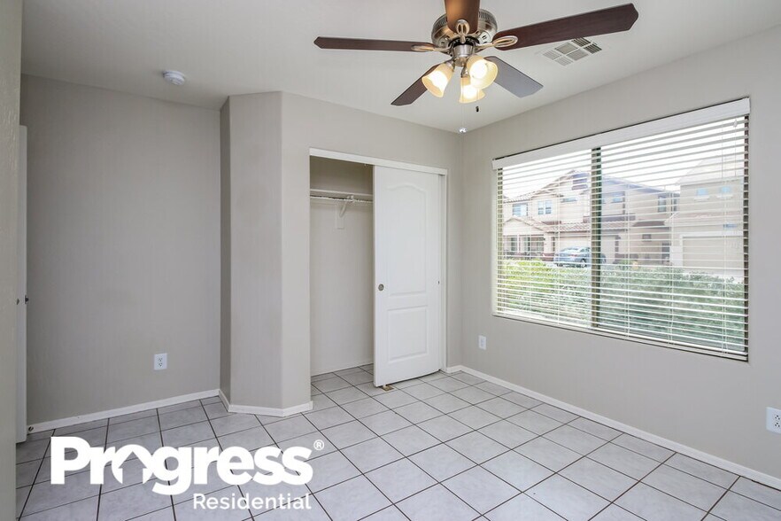 Building Photo - 22272 E Via del Rancho