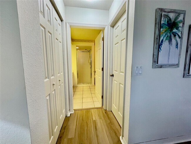 Building Photo - 5800 Sabal Trace Dr