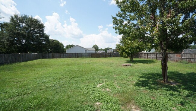 Building Photo - 301 Scranton Ct