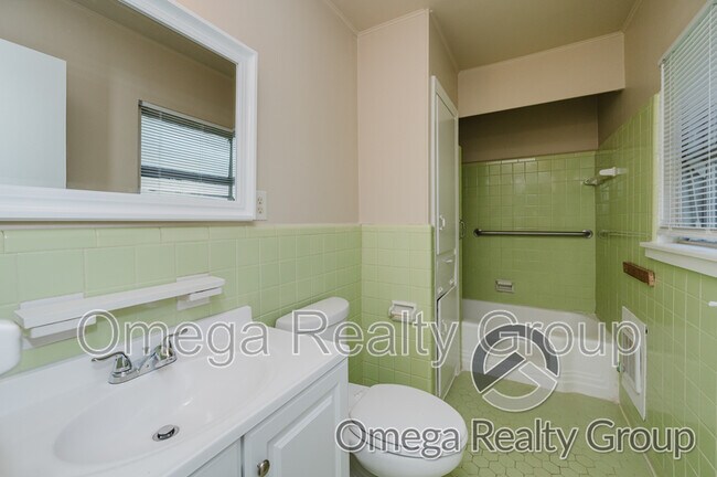 Building Photo - 2941 Ashley Ave