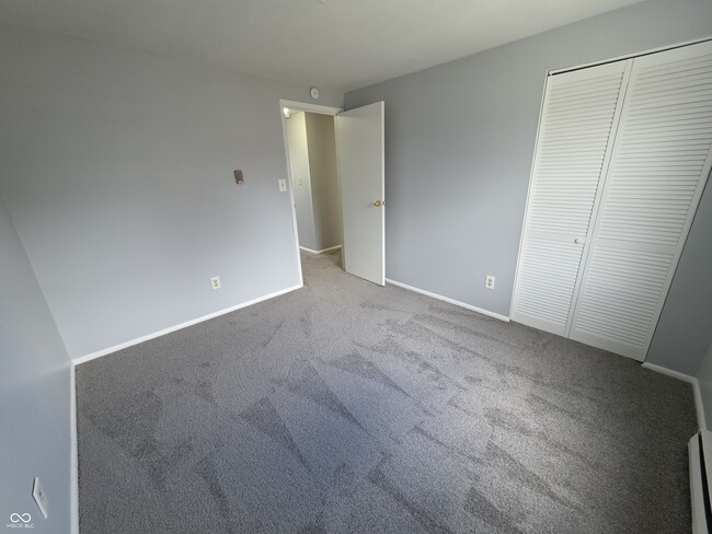 Building Photo - 3821 Biscayne Rd