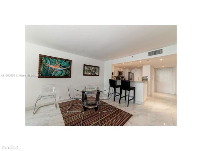 Building Photo - 3 br, 3 bath Condo - 1717 N Bayshore Dr Ph...