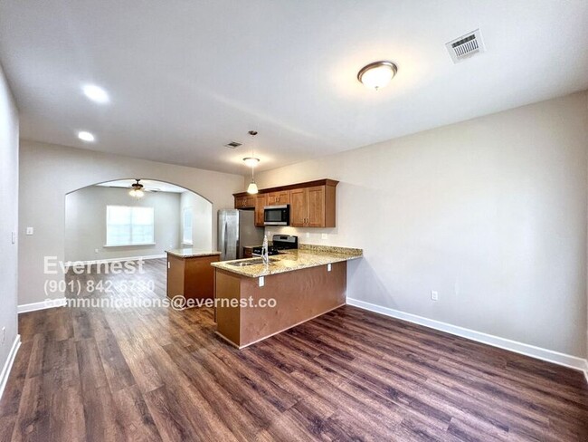 Building Photo - 8919 Kathryn Grace Dr