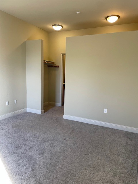 Building Photo - 5401 S Park Terrace Ave