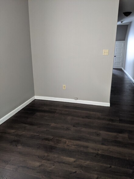Kitchen Dining Area - 347 Academy St