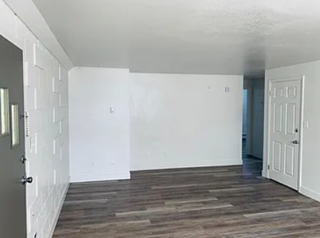 Building Photo - 1100 McHugh St